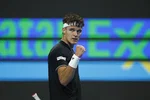 Kejayaan Luar Biasa ing Doha: Jakub Mensik Ngalahake Jannik Sinner ing Perempat Final!