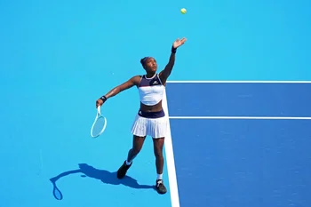 Problemas en el servicio: incluso con un experto en biomecánica, Coco Gauff sigue siendo la reina de los dobles fallos