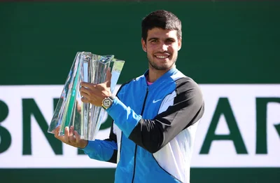 Carlos Alcaraz en mission record : peut-il battre l’incroyable série de Federer sur dur extérieur ?
