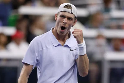 Shapovalov vient à bout de Tsitsipas au premier tour du Masters 1000 d’Indian Wells