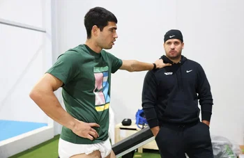 Vidéo – Quand le frère d’Alcaraz s’invite à l’entraînement avec Safin !
