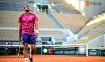 Tsonga battu par Berankis dans un duel de retraités lors d'une exhibition à Vilnius