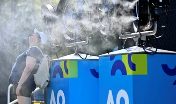 Ausztrál Open 2014: „Már nem bírtam állva maradni” – a rekkenő hőség miatt omlottak össze a játékosok