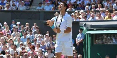 Djokovic déchu à la porte des demies
