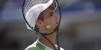 Djokovic abandonne, Roddick en demies !