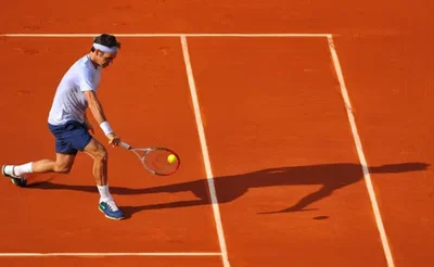 Federer renverse Simon et rejoint Tsonga en quarts !