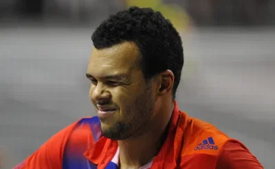 Tsonga, un genou qui tire et des ATP Finals qui s'éloignent ?