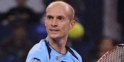 Londres: Federer battu, Davydenko en finale !