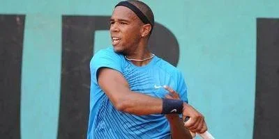 Ouanna fait disparaitre Safin à Roland Garros !