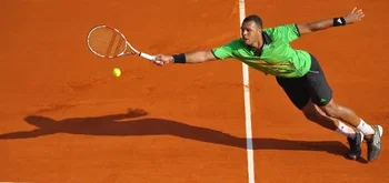 Simon brille, Tsonga déjà à terre à Monte-Carlo