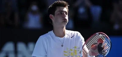 Tomic affirme ses ambitions en dominant Verdasco à Melbourne