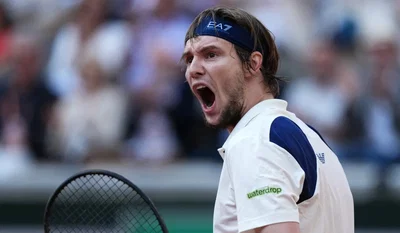 Bublik en feu à Monte-Carlo : un quart inédit et un cap historique !